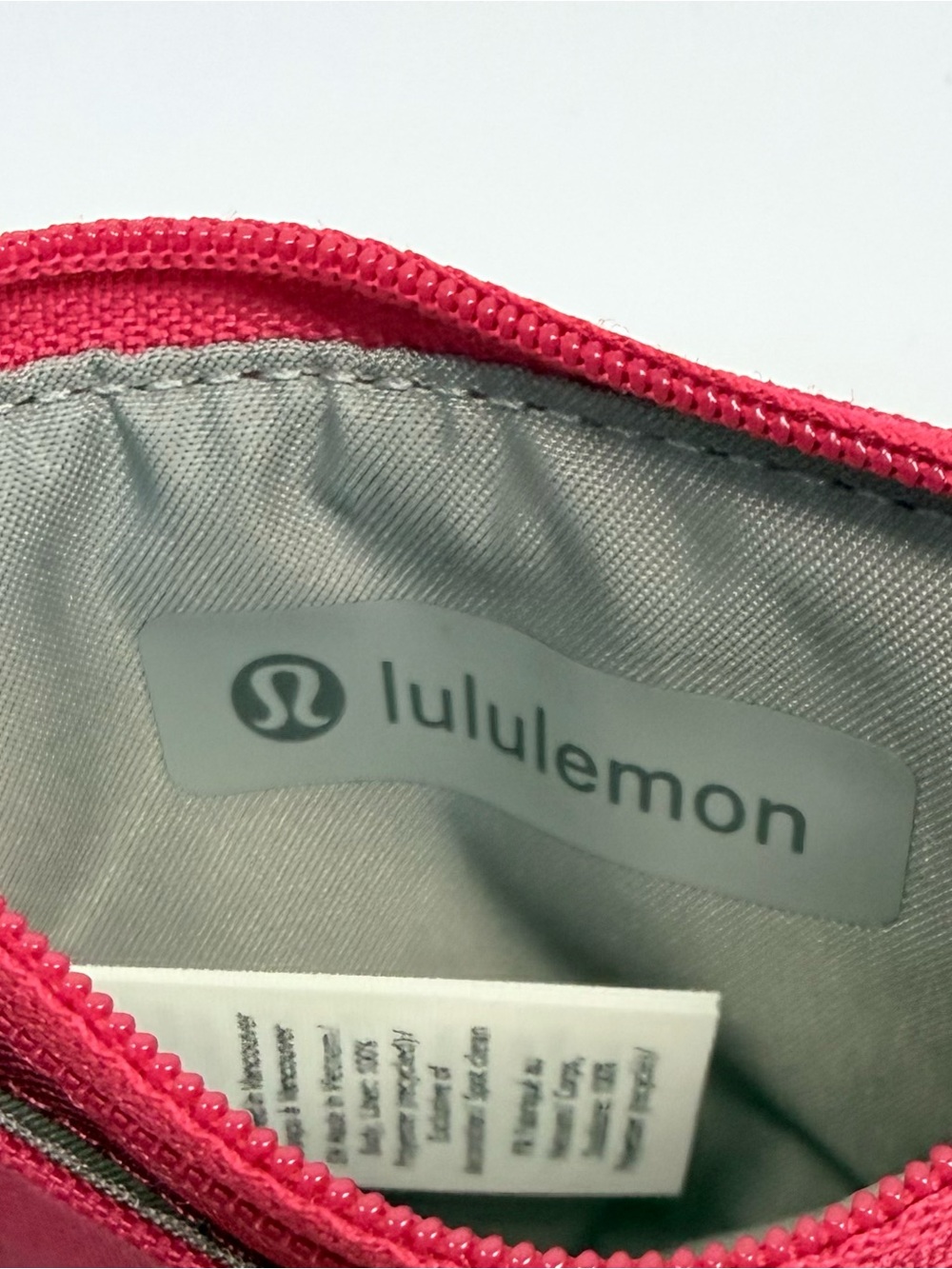 Lululemon Hot Pink Zip Clippable Card Case New With Tags